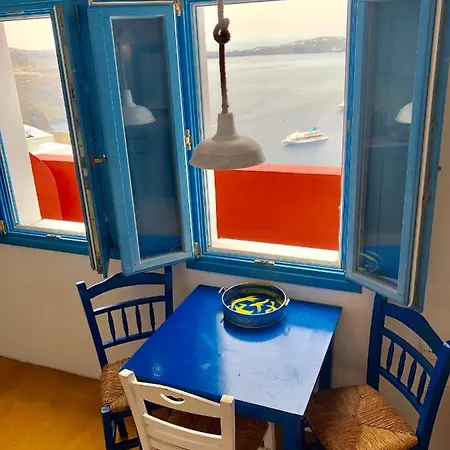 Hara's Imerovigli (Santorini)