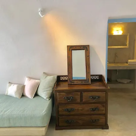 Aparthotel Hara's *