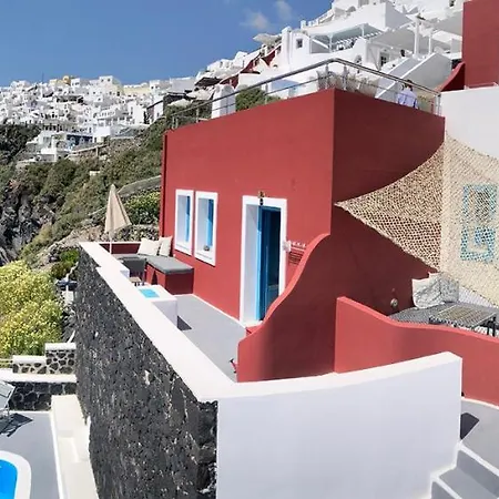 Ξενοδοχείο με διαμερίσματα Hara's 4*