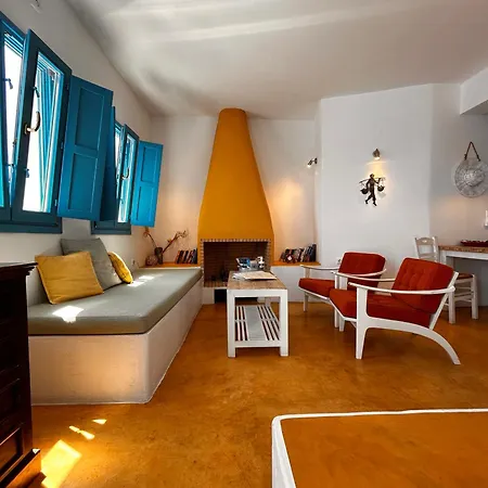 Hara's 4* Imerovigli (Santorini)