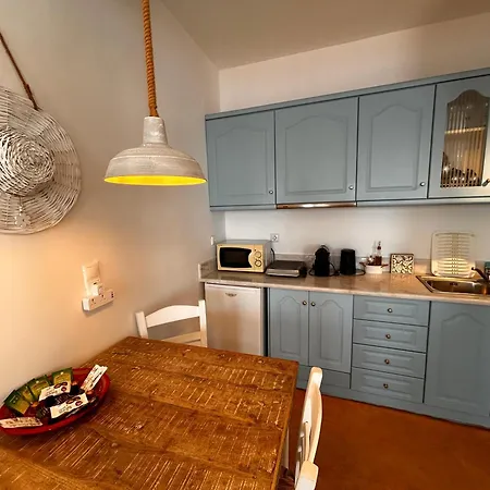 Hara's 4* Imerovigli (Santorini)