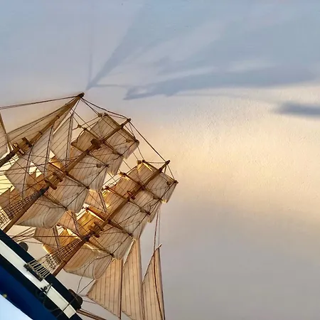 Apart Otel Hara's Imerovigli (Santorini)