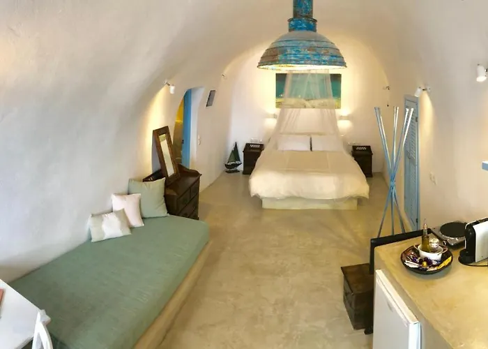 Hara's Aparthotel Imerovigli (Santorini)