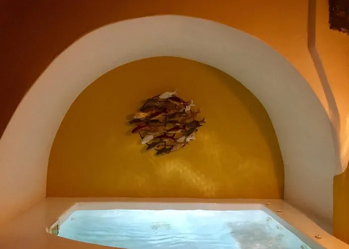 Hara's Imerovigli (Santorini)