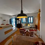 Hara's Aparthotel 4*