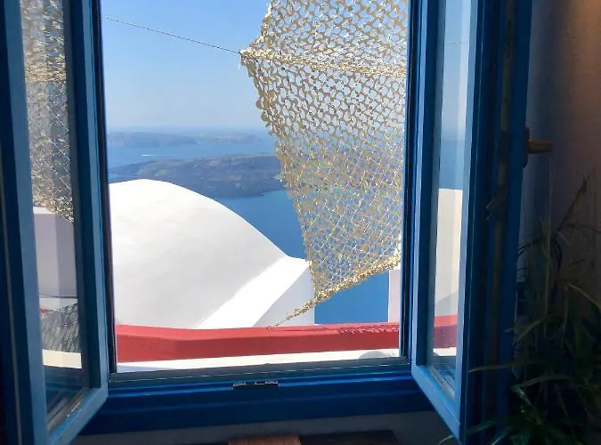 Hara's 4* Imerovigli (Santorini)